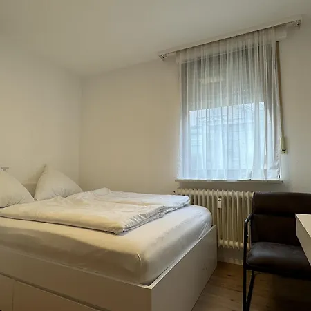 Moehrle 4 *